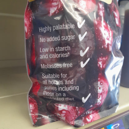 NAF Cherry Treats 1kg